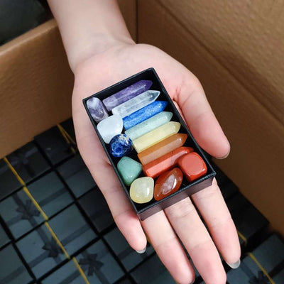 Coffret avec 14 pierres naturelles pour le yoga, le reiki et la méditation