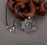 Collier de méditation fleur de lotus