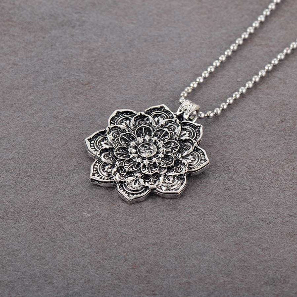 Collier de méditation fleur de lotus