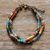 Bracelet romantique vintage avec un mélange de pierres naturelles