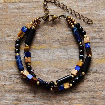 Bracelet romantique vintage avec un mélange de pierres naturelles