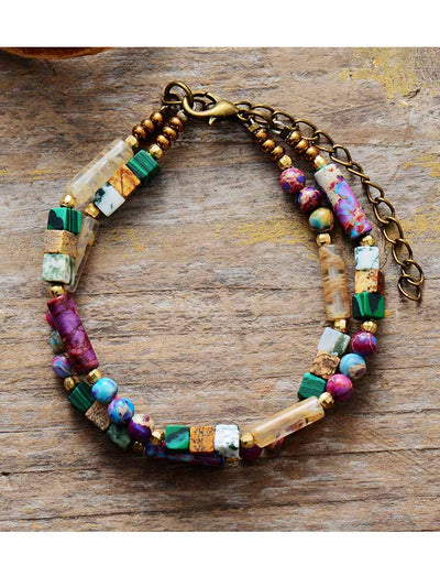 Bracelet romantique vintage avec un mélange de pierres naturelles